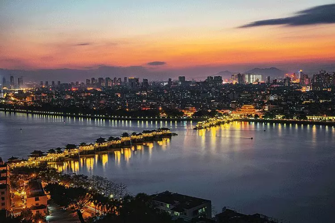 4706.2万！俄罗斯·专享会官方网站环境高质量垃圾转运类设备助力安康打造城市新形貌